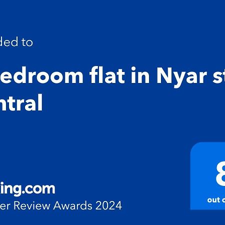 1 Bedroom Flat In Nyar Str., Central Budapest Eksteriør billede